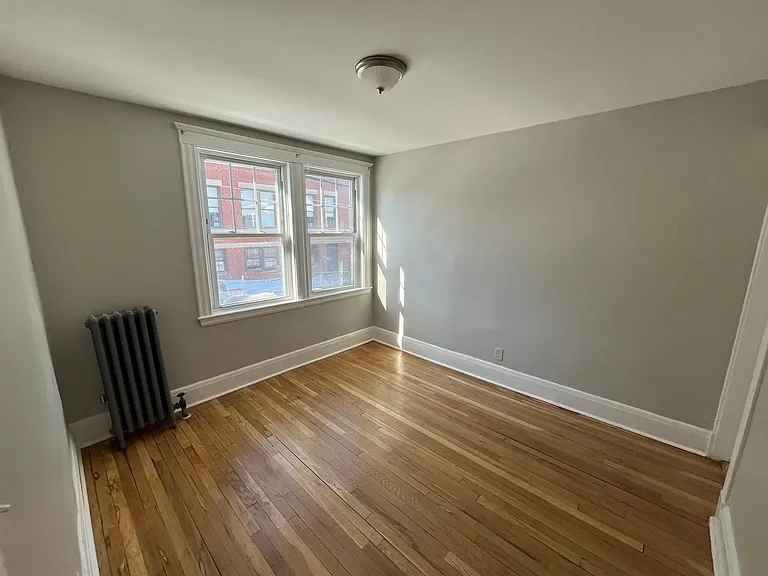 119 Lewis St — Photo 3