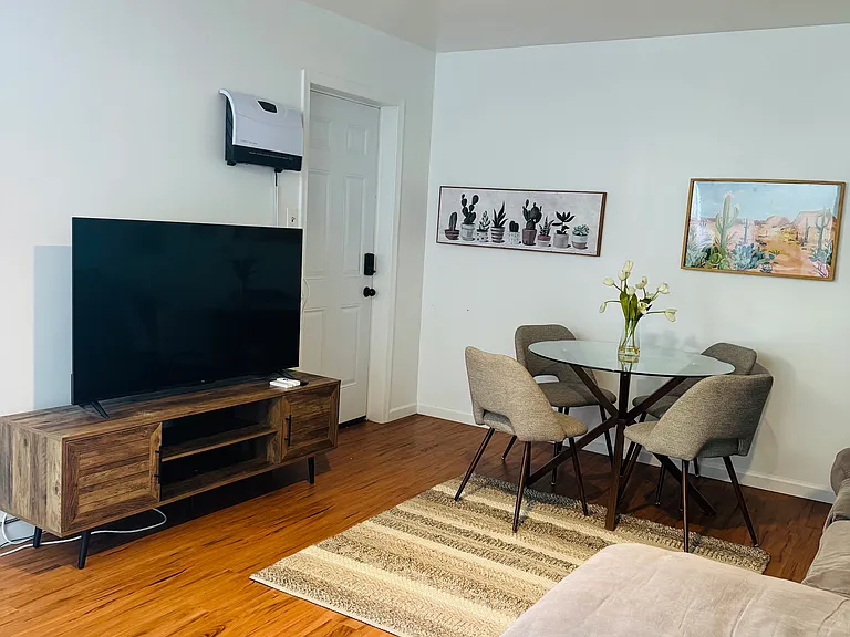 4903 Ashford Dr — Photo 4