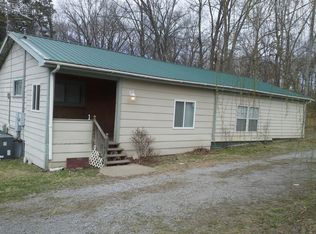 10368 Ligon Love Rd, Bon Aqua, TN 37025