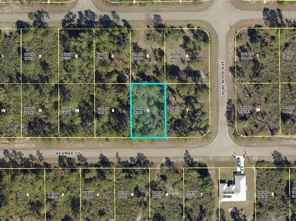 1249 Bermar St, Fort Myers, FL 33913