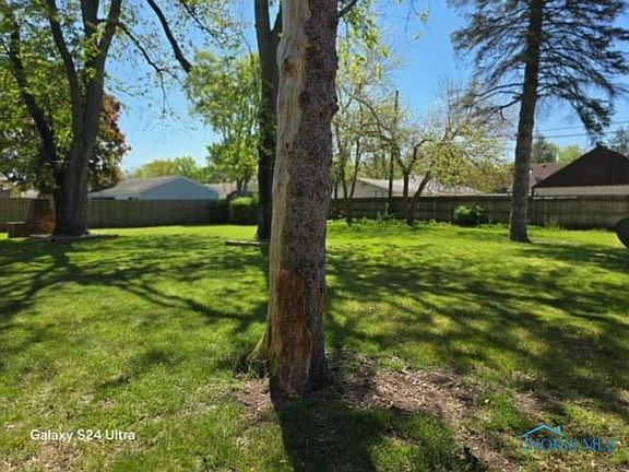 4th image of 2431 Bucklew Dr