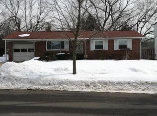 1530 Benjamin Ave NE, Grand Rapids, MI 49505