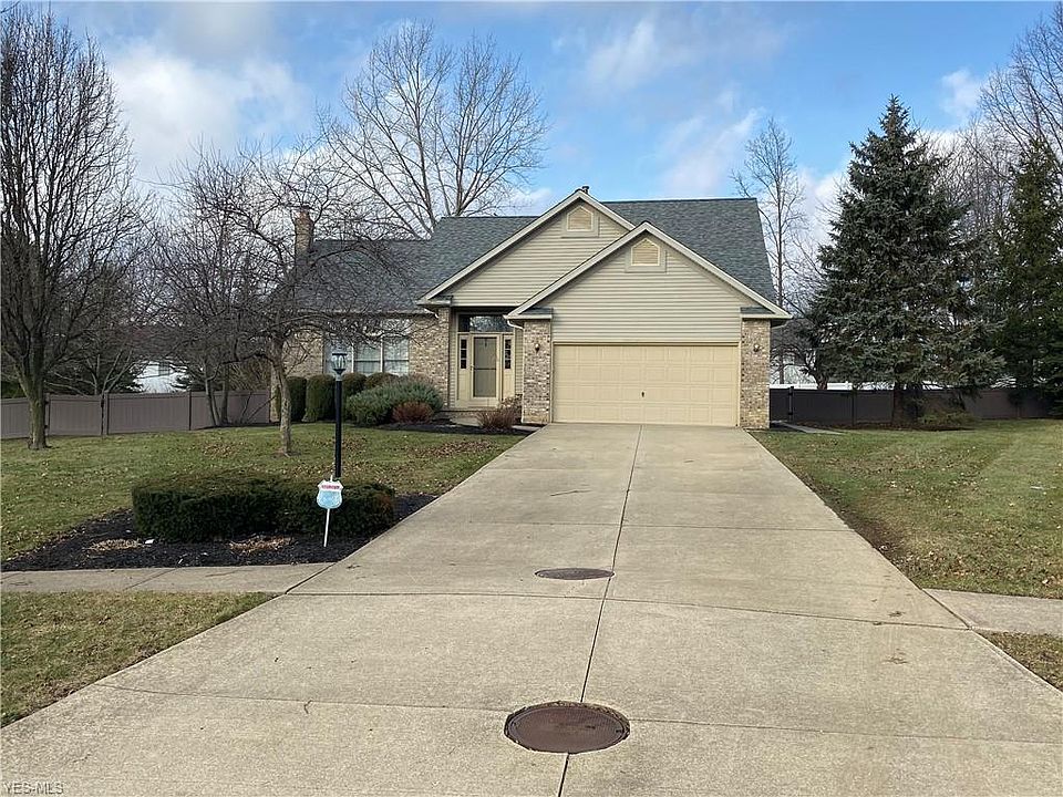 1st image of 2727 Matthew Ln