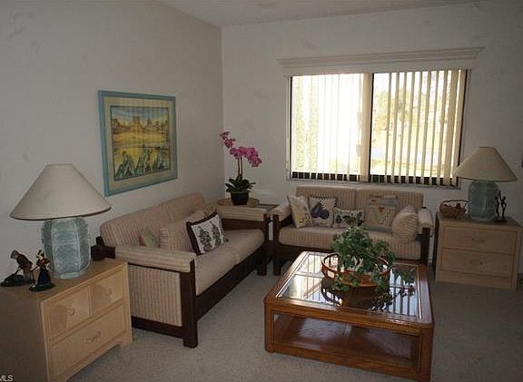 3rd image of 7406 Lake Breeze Dr APT 211