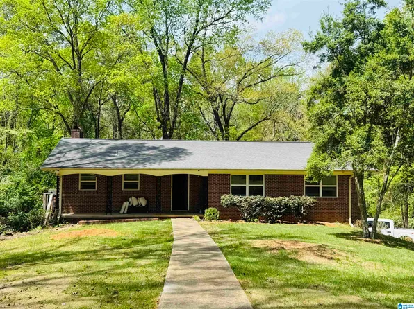24 Greenwood Cir, Sylacauga, AL 35150