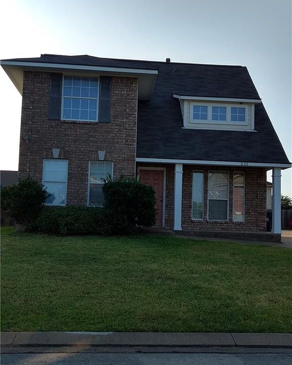 1st image of 511 Thornton Ct