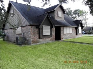 5002 Oak Ct, Dickinson, TX 77539