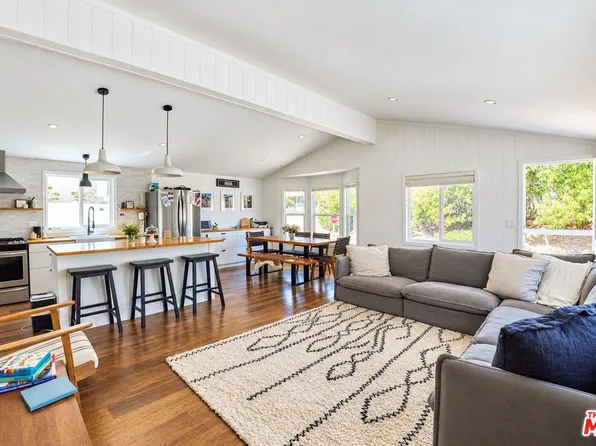 30473 Mulholland Hwy Spc 4, Agoura Hills, CA 91301
