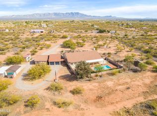 6912 S Pintek Ln, Hereford, AZ 85615