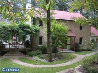 2059 Valley Hill Rd, Malvern, PA 19355