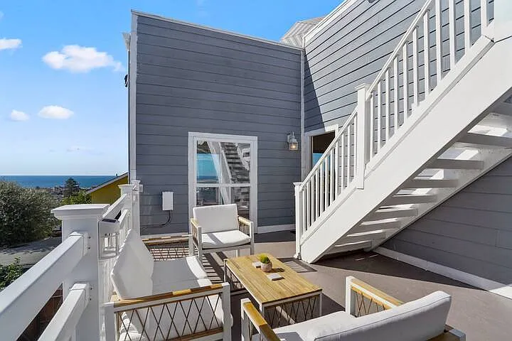 4551 Narragansett Ave — Photo 37