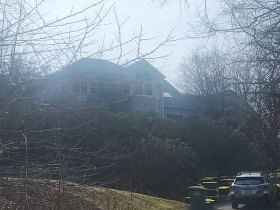 3rd image of 45 Upper Lake Rd