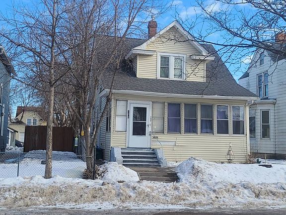 3rd image of 704 Western Ave N