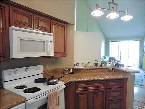 5th image of 26701 Quail Crk APT 252