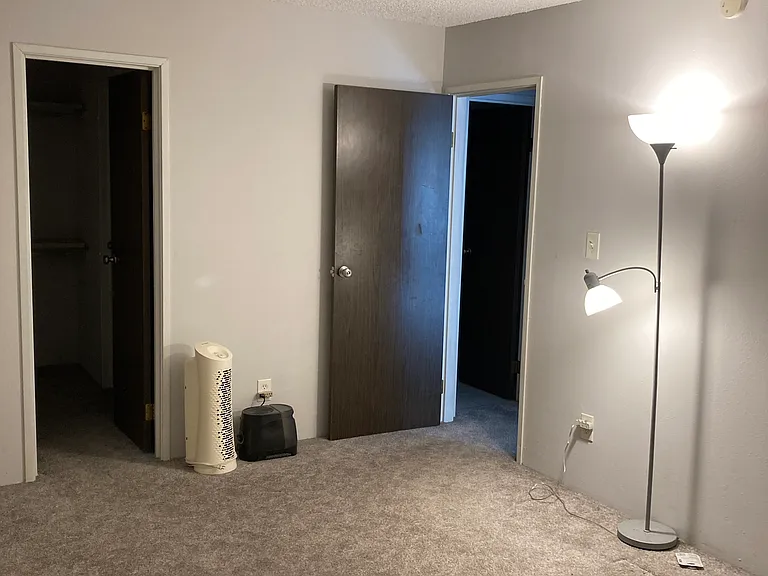 100 E Highline Cir #308 — Photo 8