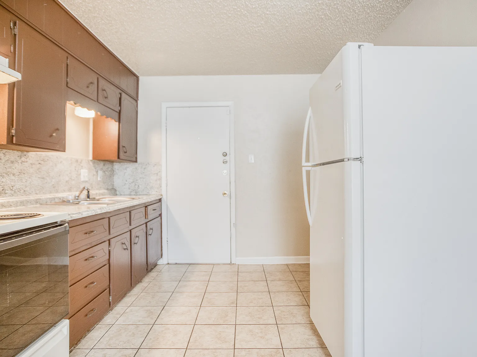 2 bed, 850 sqft, $895 — Photo 4