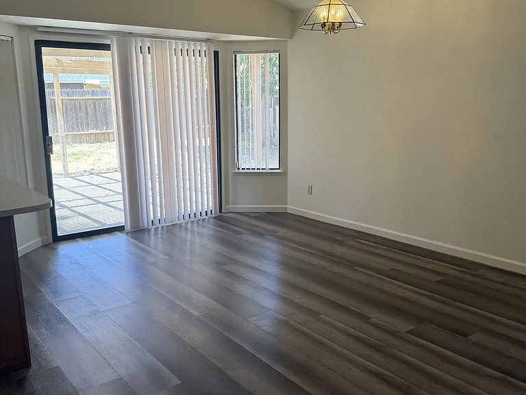 844 Stetson Way — Photo 13