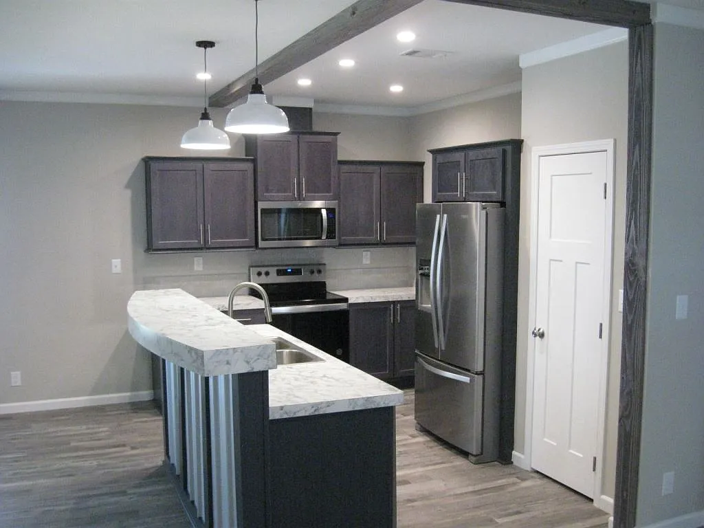 3 bed, 2.0 bath, 1251 sqft, $1,399 — Photo 4