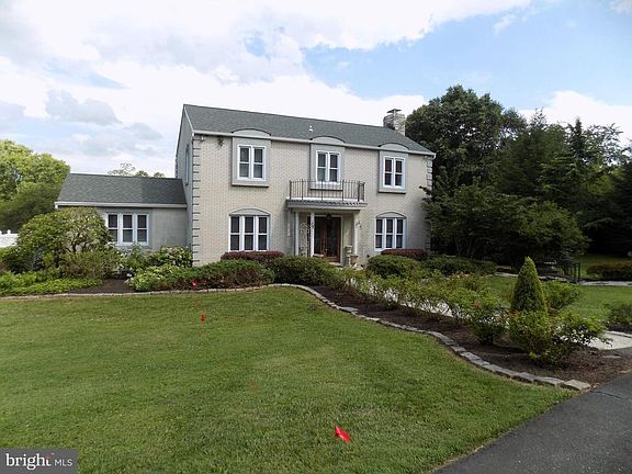 4th image of 313 Glenville Rd