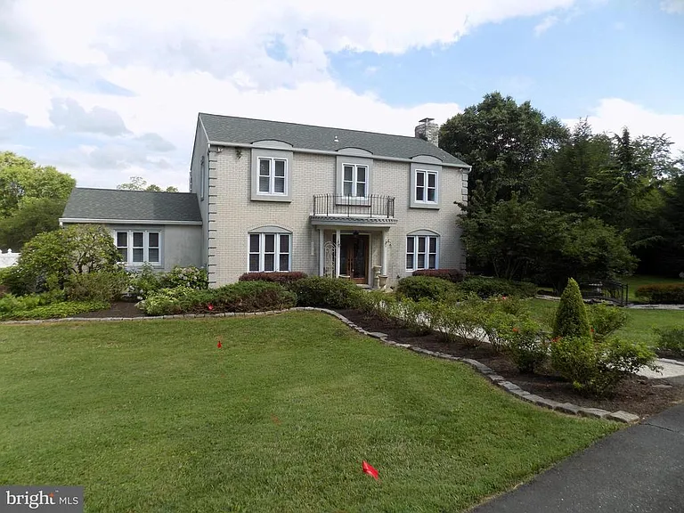 313 Glenville Rd — Photo 4