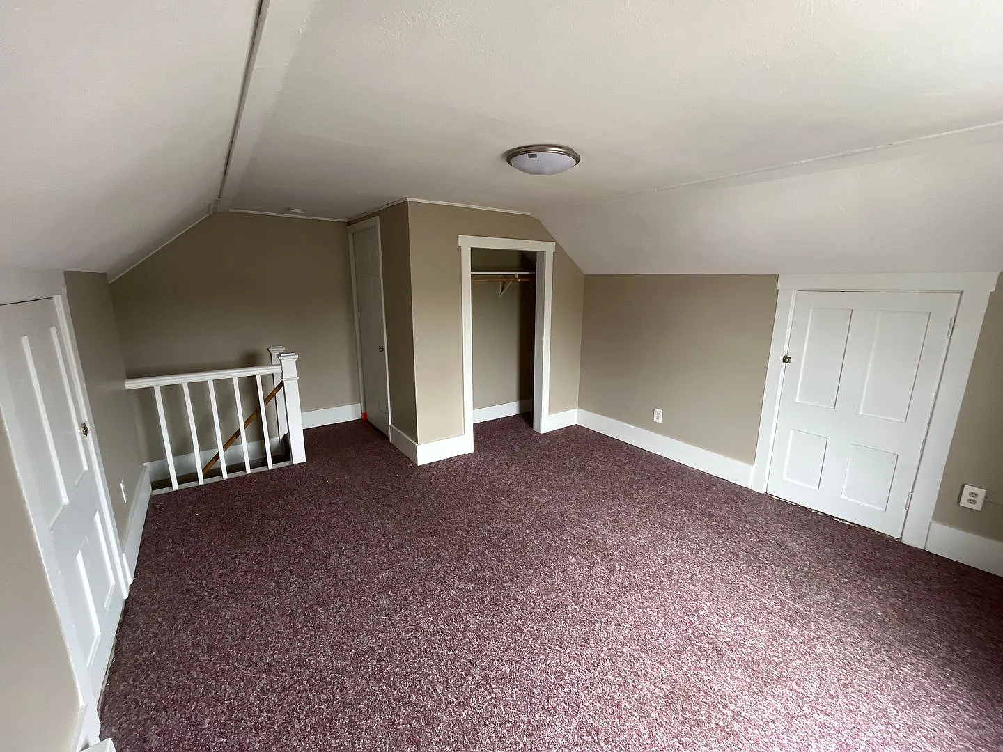 21 Lincoln Street — Photo 2