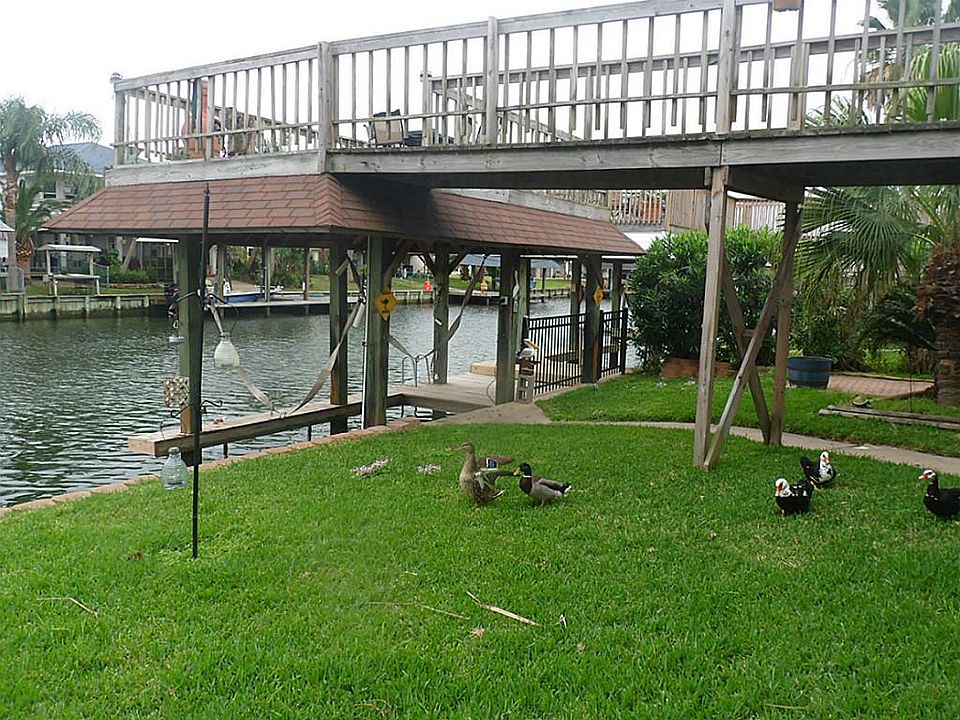 1st image of 496 Pompano St
