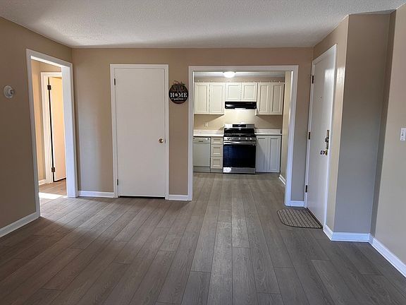 5th image of 645 W Lowell Ave Unit 23