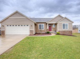 9552 Scotsmoor Dr SE, Caledonia, MI 49316