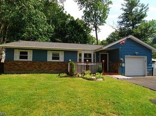 212 Durban Ave, Hopatcong, NJ 07843