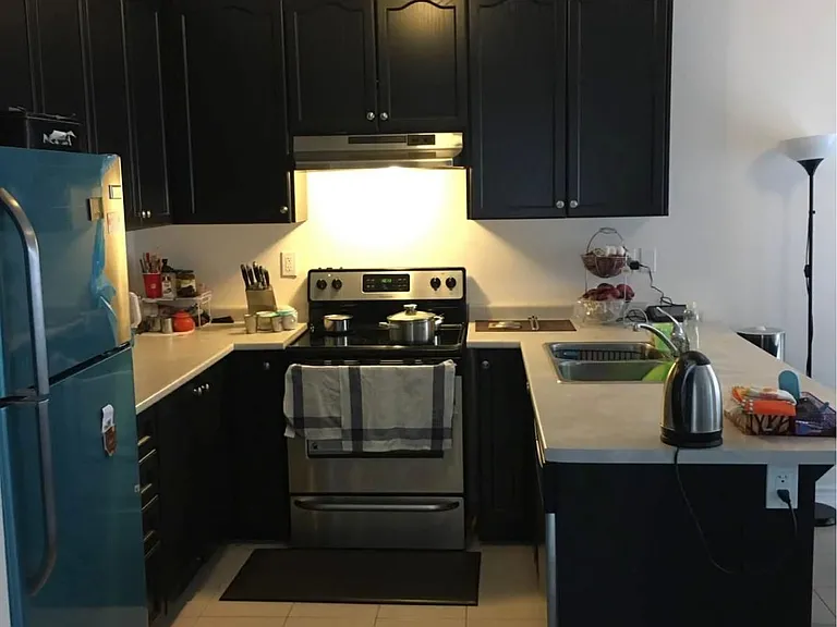 82 Aspen Hills Rd — Photo 4