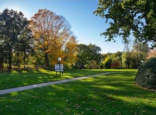 70 Park St #70PH, Brookline, MA 02446