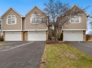 272 Prairie View Ln, Wheeling, IL 60090