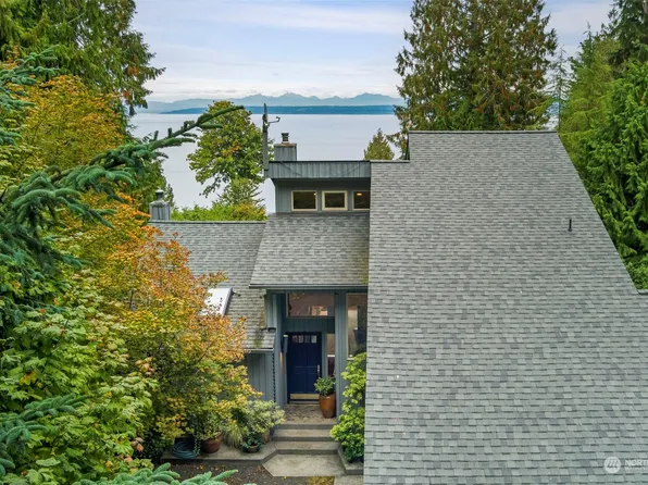 11065 NE Carmody Lane, Kingston, WA 98346