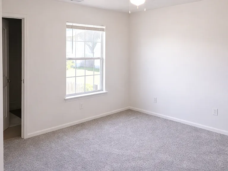 305 Civil Ct #F — Photo 13