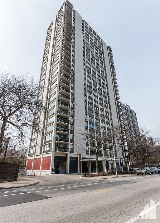 1st image of 1455 N Sandburg Ter APT 2101