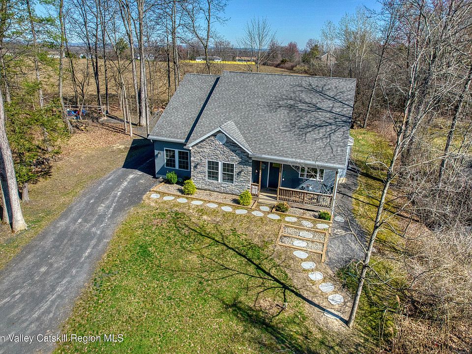 1st image of 286 Sleepy Hollow Road