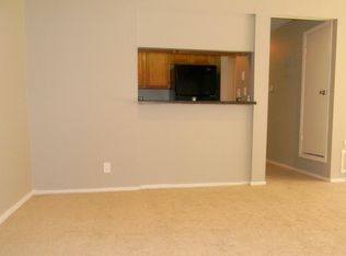 612 Cross Creek Dr APT D, Saint Louis, MO 63141