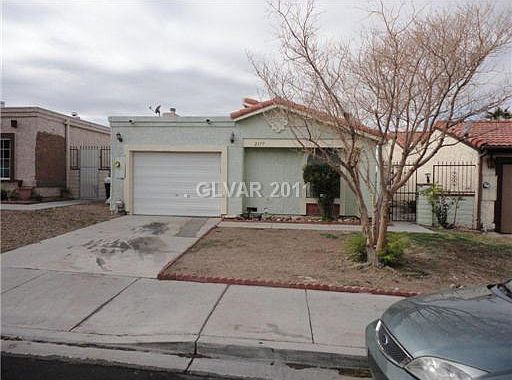 1st image of 2377 N Los Feliz St