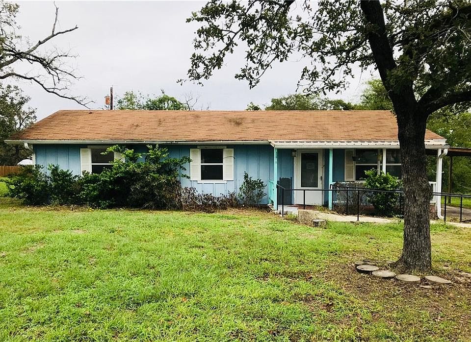 1st image of 290 Oak Park Two