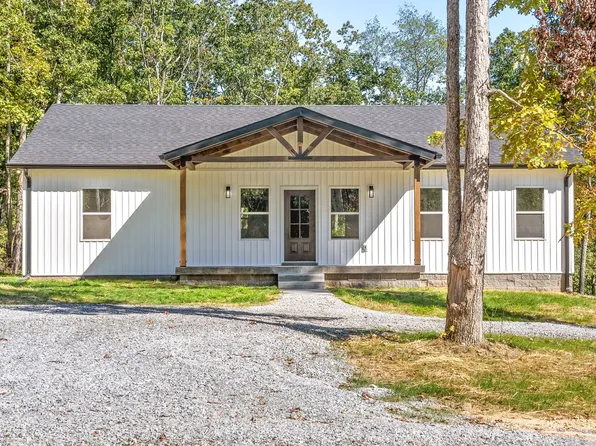 368 Rocky Top Ln, Erin, TN 37061