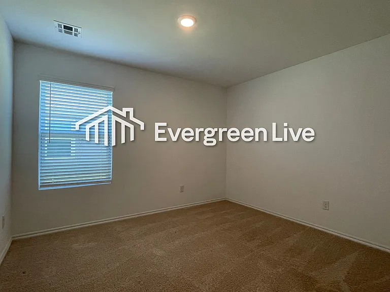 2208 Bleeker St — Photo 16