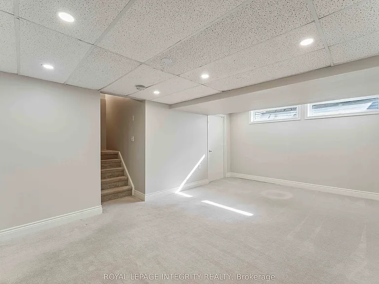 7 Windhurst Dr — Photo 20