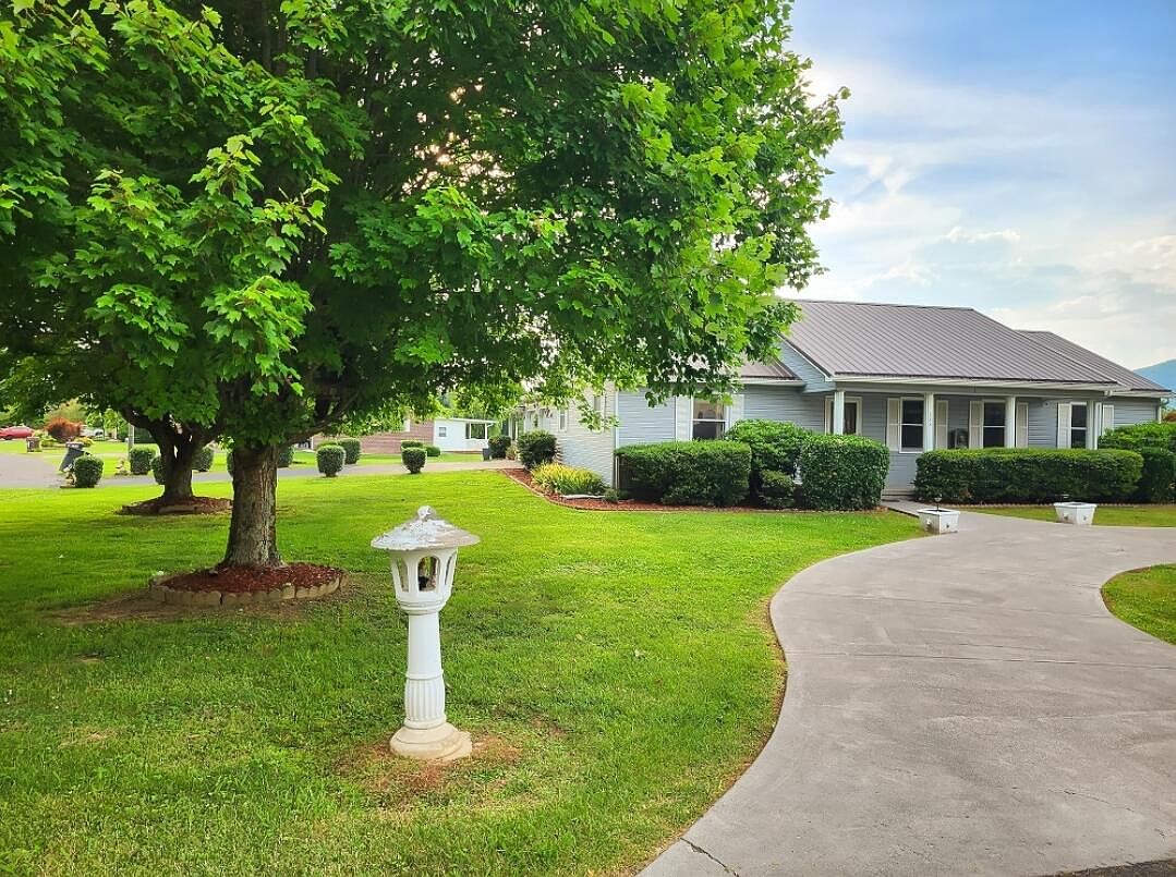 188 E L Bowers Rd, Elizabethton, TN 37643 MLS 9954865 Zillow