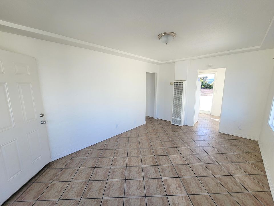 1st image of 2271 Kearney Ave