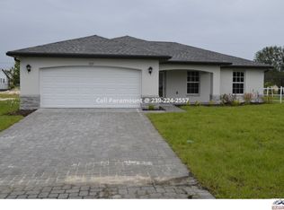 1127 NE 10th St, Cape Coral, FL 33909