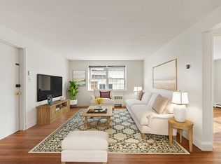 8 Menotomy Rd APT 10, Arlington, MA 02476
