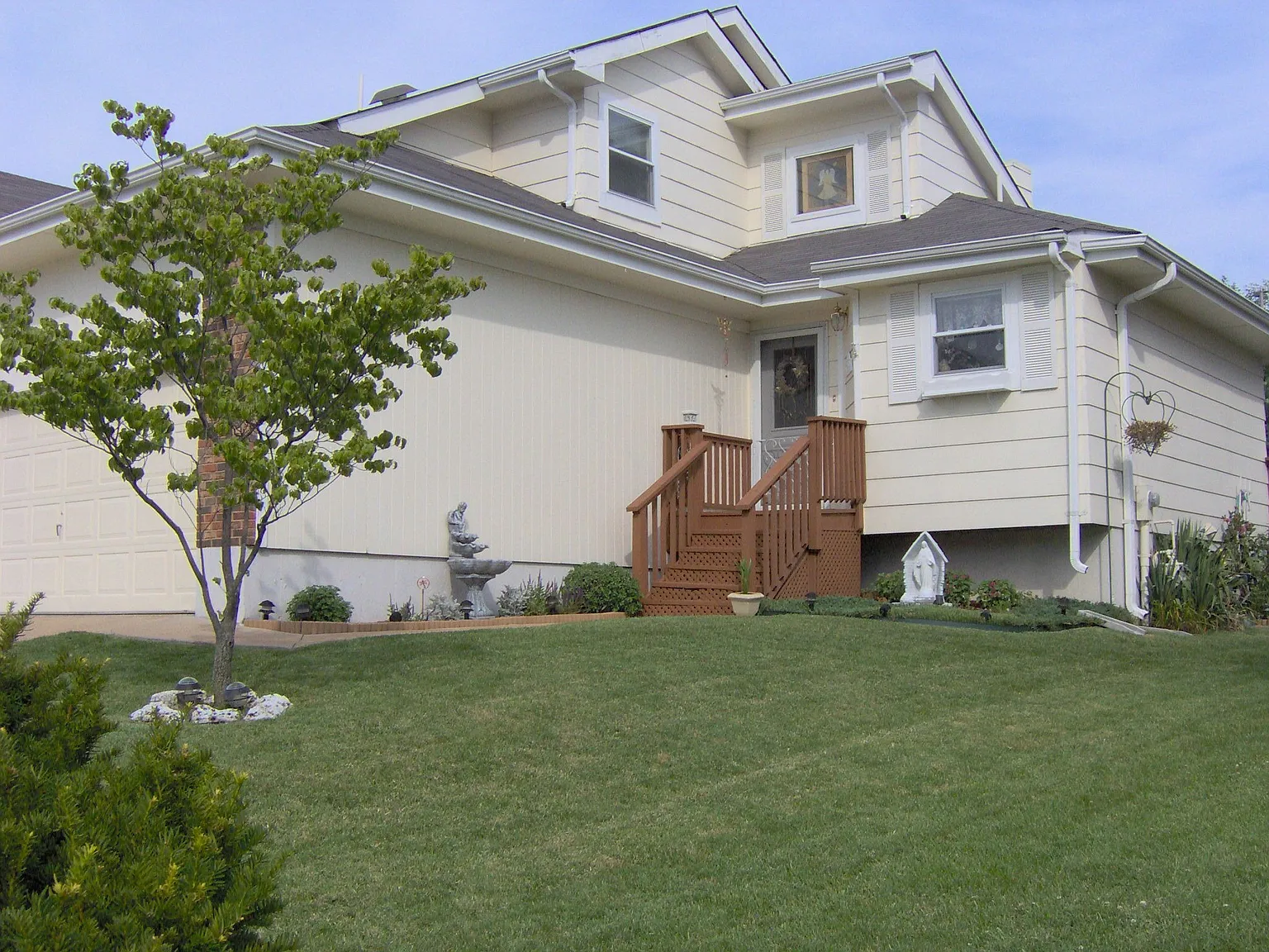 8724 Fatima Dr photo 1
