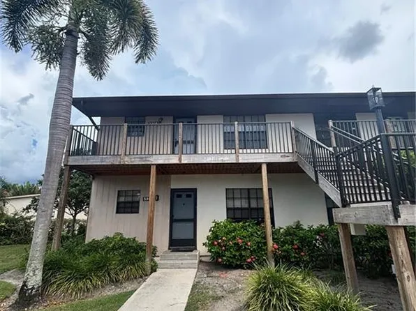 5308 Treetops Dr #H-204, Naples, FL 34113