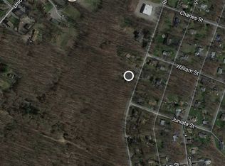 1 Stone Fence Rd, West Milford, NJ 07480