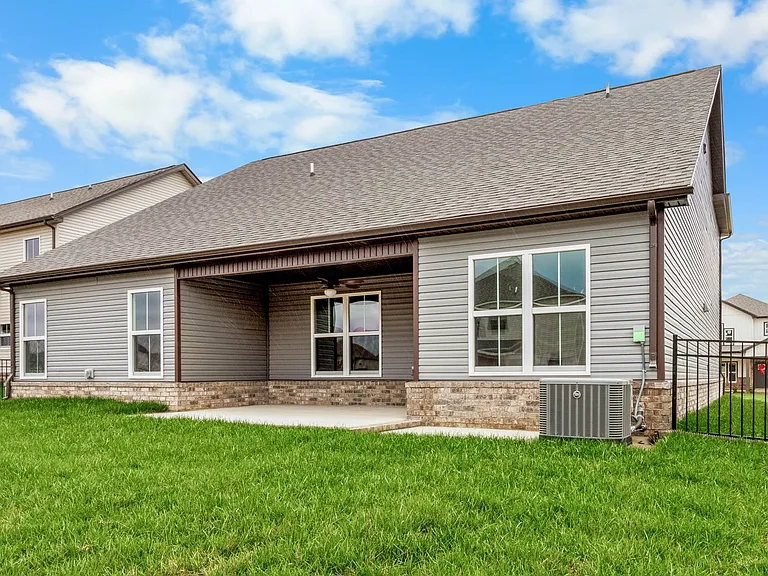 2628 Rafiki Dr — Photo 35